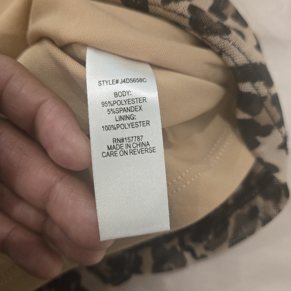 Black and Brown Puff Sleeve Ruched Blouse - Picture 5 of 5